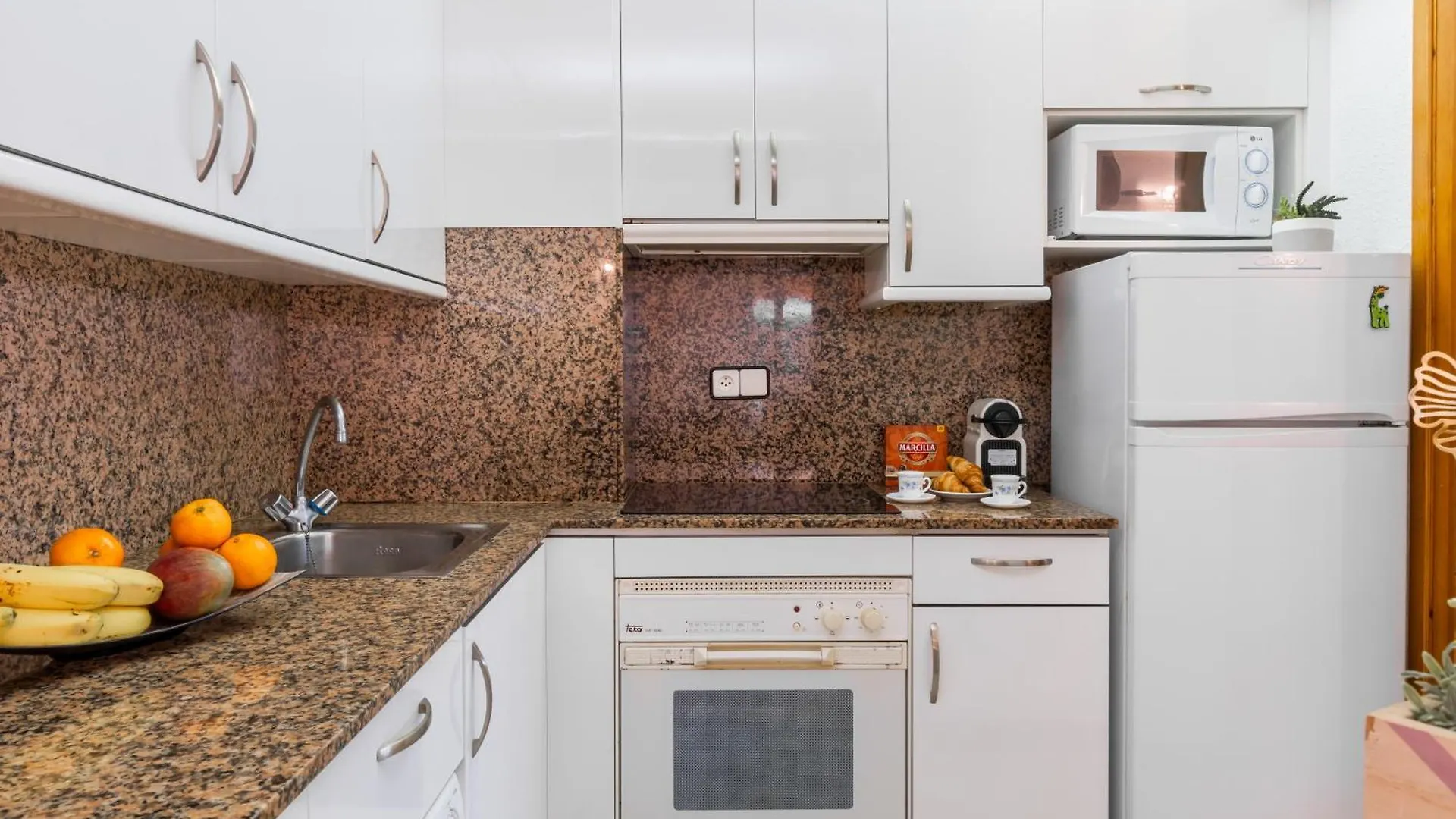 Apartment Novelty-Primera Linea Mar Salou Spain